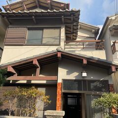 オーナーチェンジ, ✨利回り13.1%✨🥳藤井寺市川北3丁目✨✨ 売主のため仲介手数料不要✨落ち着いた2階建て戸建て住宅　5DK✨412万円✨全部屋洋室にリフォーム済み🌟🥳大阪の信金で審査済み. 担保評価500万円：銀行紹介・融資引き継ぎ可能・分割払い検討可能