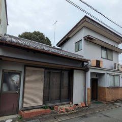 235万円🌟駅徒歩圏の戸建てが驚きの価格｜DIY・ペット・事業用にも！自分だけの城を築く【松阪市白粉町】